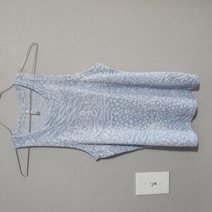 Z SUPPLY LIGHT BLUE KNIT ANIMAL PRINT TANK TOP SIZ XS
